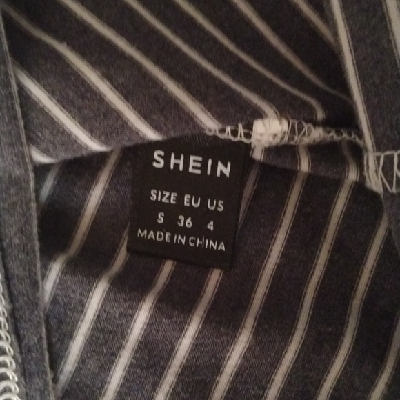 💗5/$25 Women's size small top - Picture 2 of 2